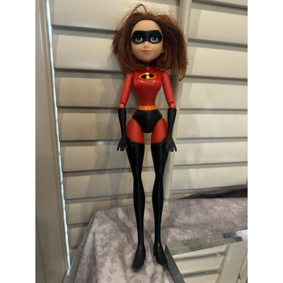 MRS. INCREDIBLE Disney Pixar Incredibles ELASTIGIRL Helen Toy‎ 12" Action Figure - Picture 1 of 2